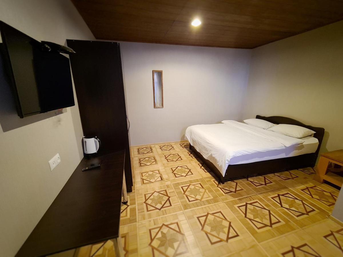 Chveni Sakhli Hotel Tbilisi Buitenkant foto